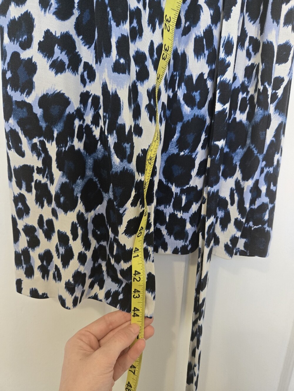 Diane Von Furstenberg DVF New Julian Silk Jersey Wrap Dress Size 12 Snow Cheetah - Picture 15 of 15